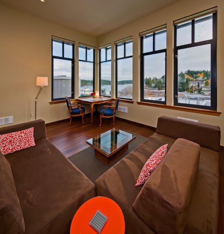 Island Inn At 123 West فرايداي هاربور الغرفة الصورة
